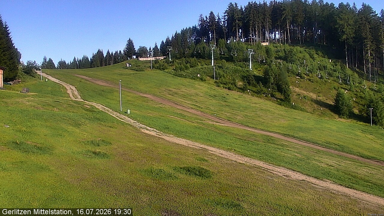 Webcam Erlebnisarena Kanzelhöhe (1.500m)