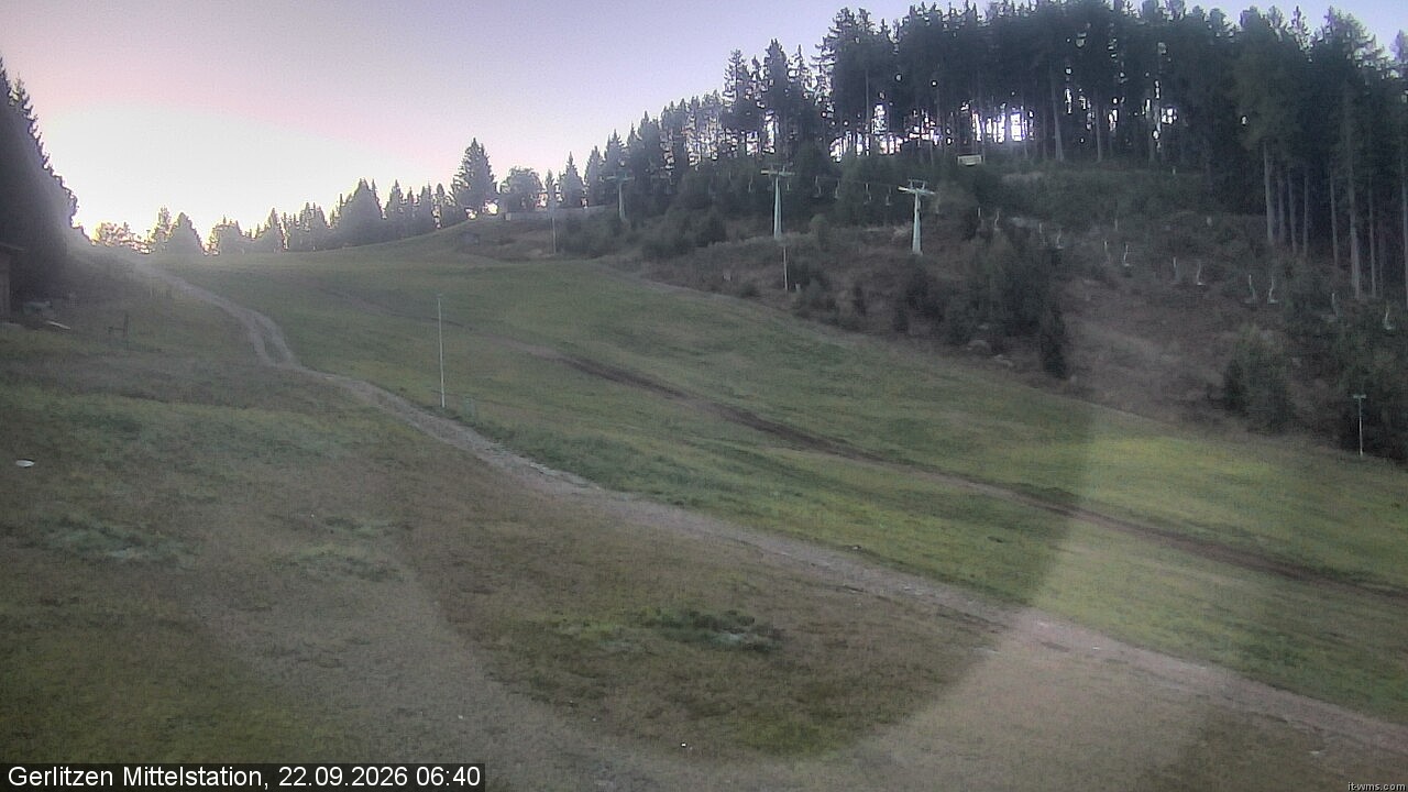 Webcam Erlebnisarena Kanzelhöhe (1.500m)