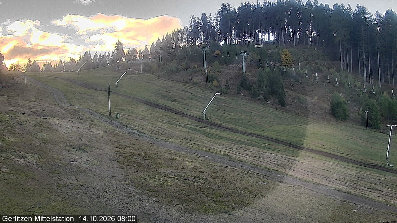 Webcam Erlebnisarena Kanzelhöhe (1.500m)